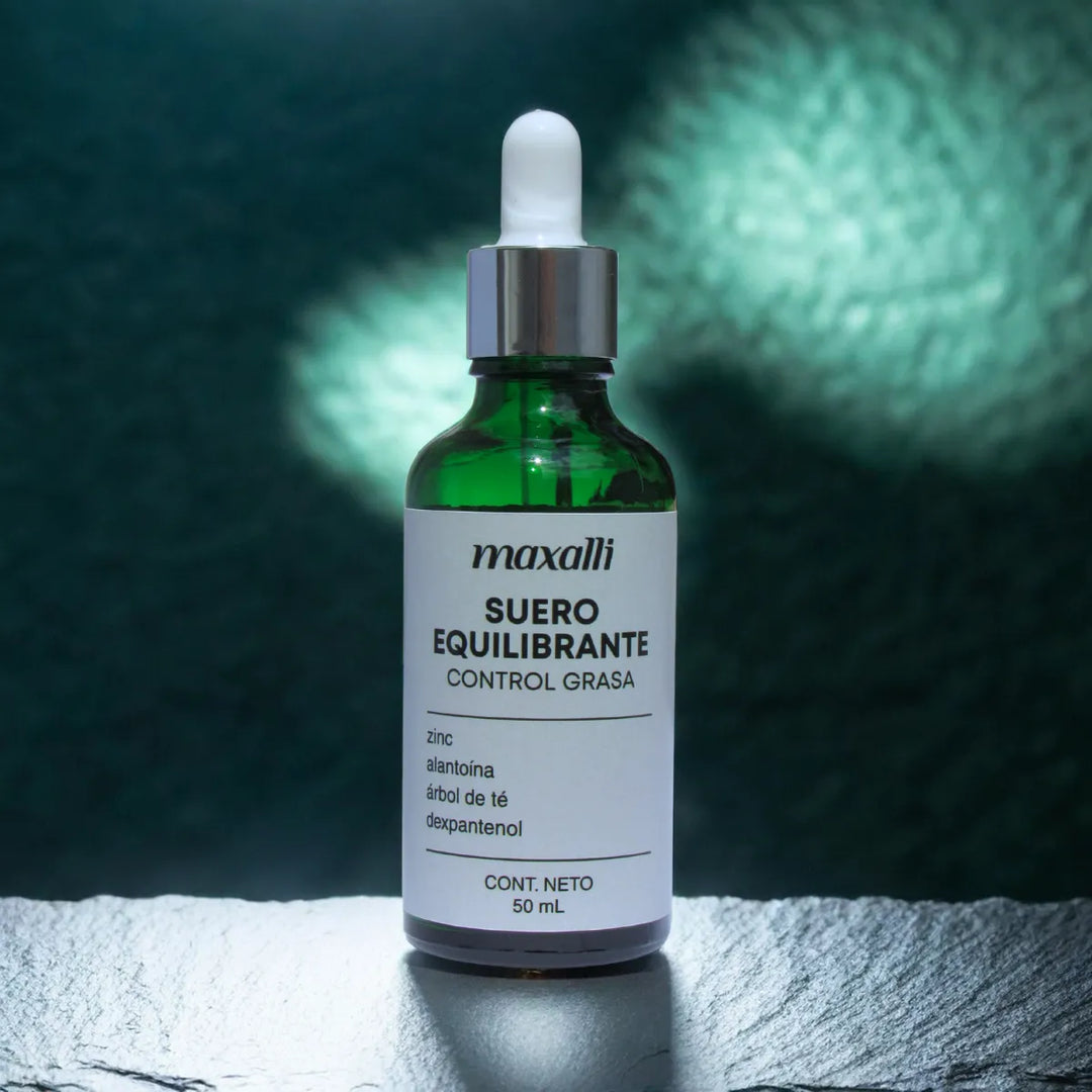 suero equilibrante maxalli controla grasa con zinc, alantoina, arbol de te y dexpantenol.