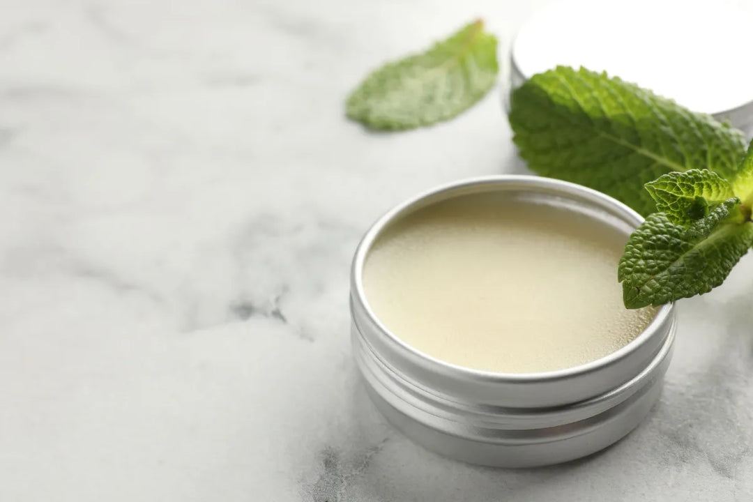 Pomadas naturales: alternativas limpias para cuidar tu piel