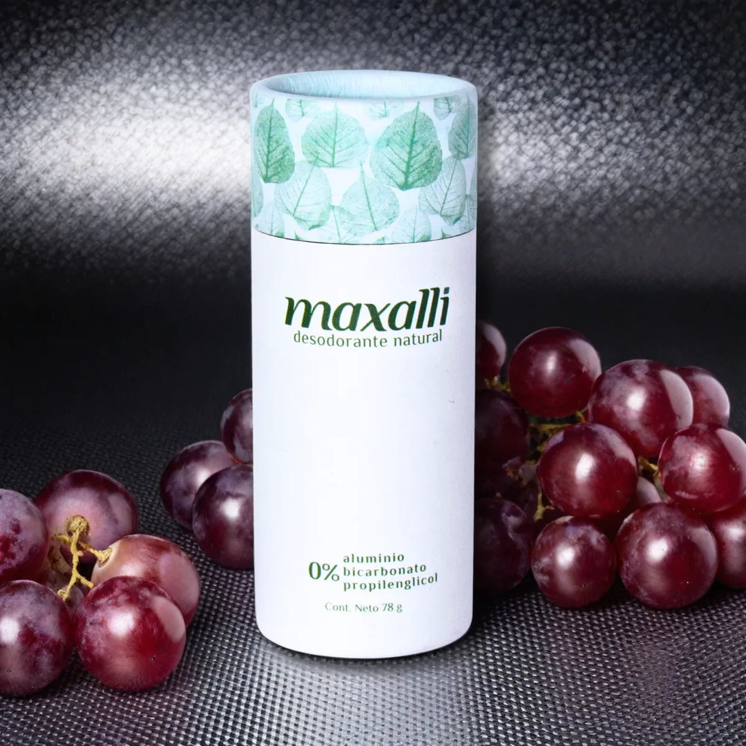 desodorante natural maxalli con aroma premium de uva dulce