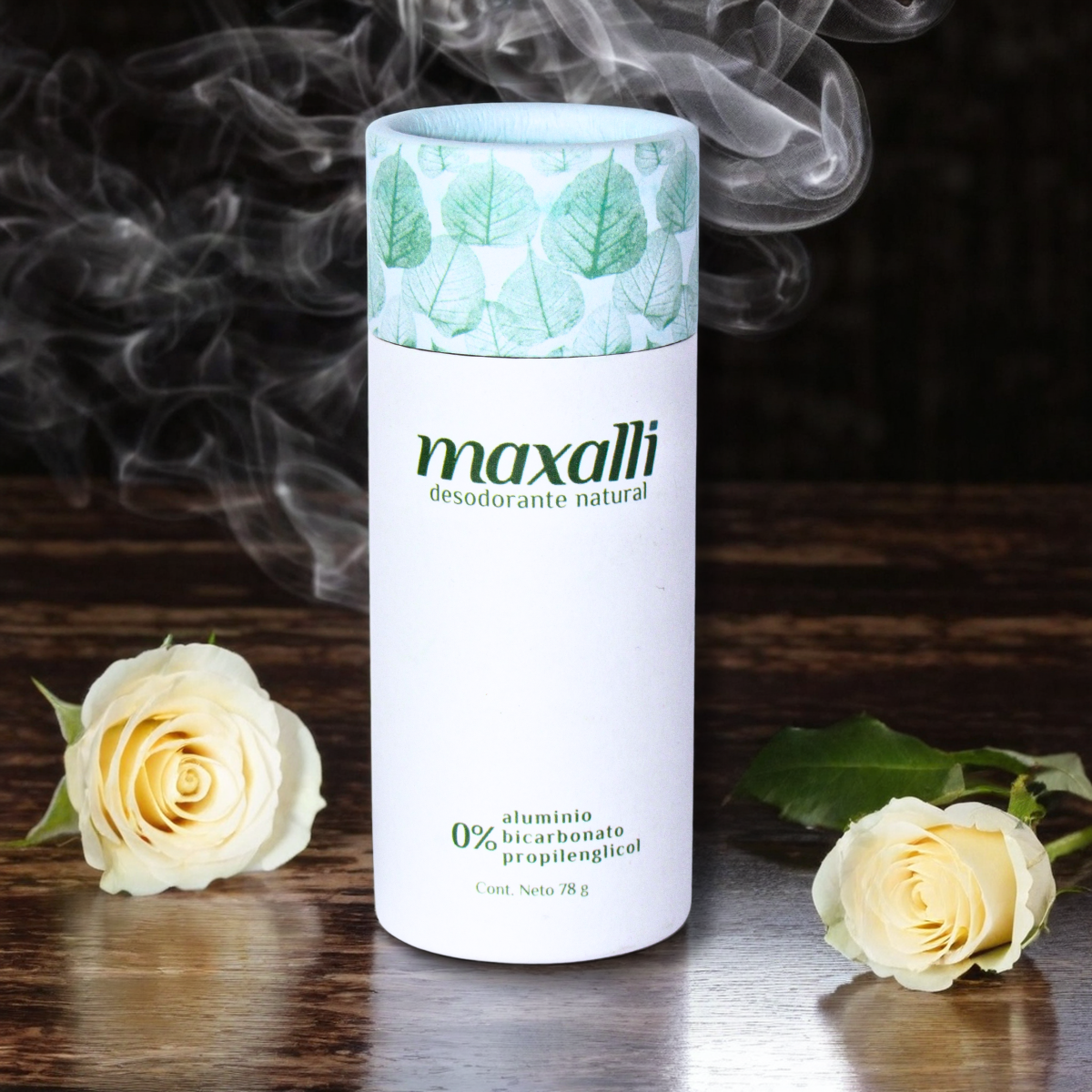 desodorante natural con aroma de rosa y oud. olor floral y amaderado. 